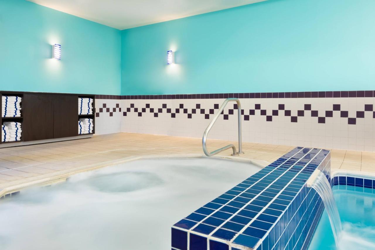 Springhill Suites By Marriott Cleveland Solon Экстерьер фото