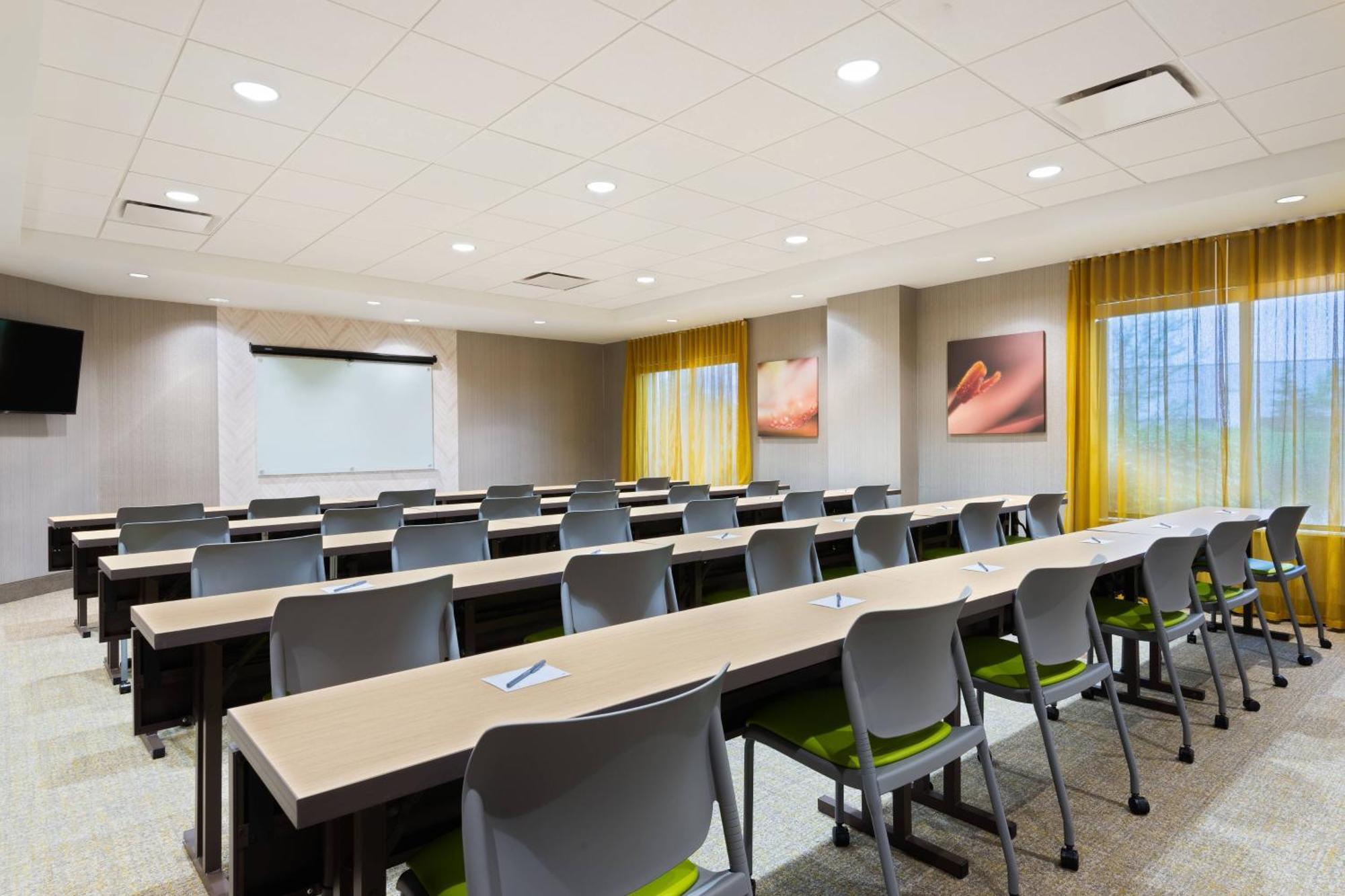 Springhill Suites By Marriott Cleveland Solon Экстерьер фото